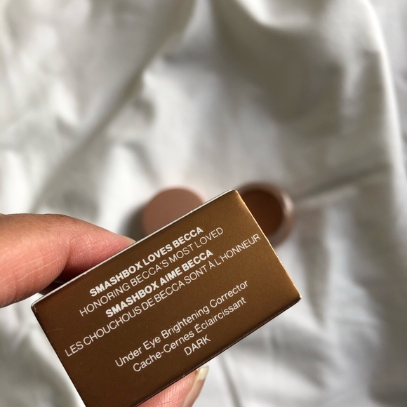 Smashbox X Becca Under Eye Brightening Corrector in Dark - Picture 4 of 9